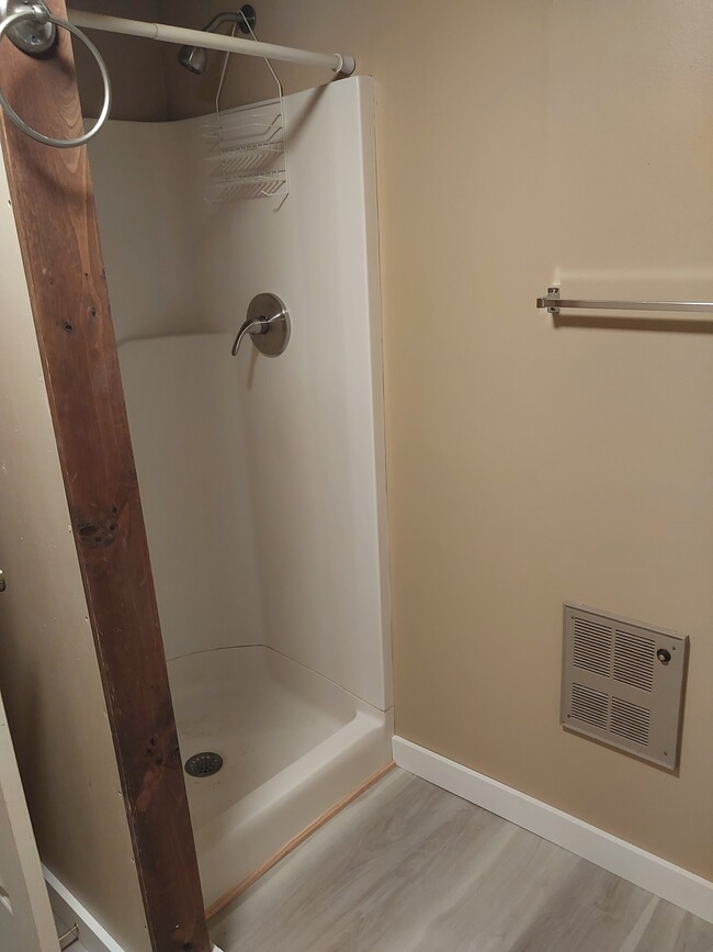Building Photo - 8571 Leray St