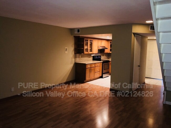 Foto del edificio - 3348 Landess Ave