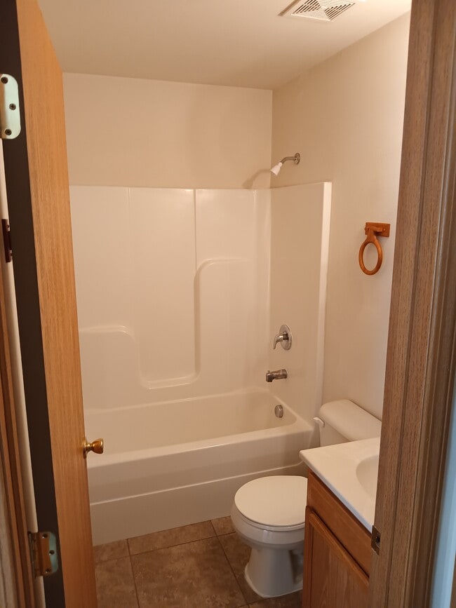 Bathroom - 502 N 5th St