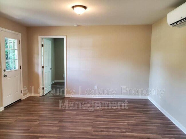 Building Photo - 759 Hog Mountain Rd