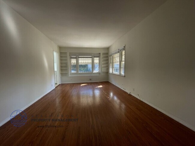 Building Photo - 5052 Highland View Ave, 1865-1867 Chickasa...