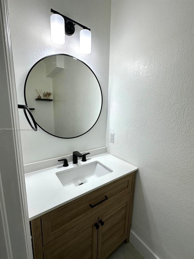 Foto del edificio - 9285 SW 220th Ter