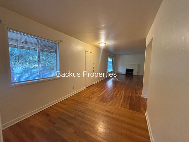 Building Photo - Wonderful one level home surrounded by trees