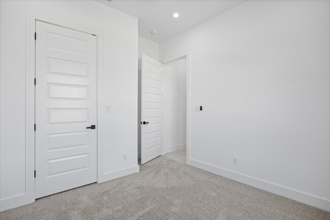 Foto del edificio - 2057 Glenhollow Dr