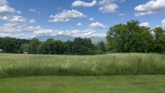 Foto del edificio - Highland Meadows