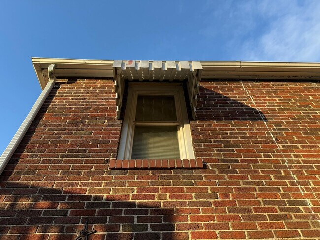 Foto del edificio - 8836 Ramona Ave