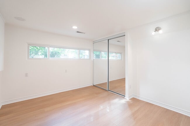 Building Photo - 75 Wright Crescent