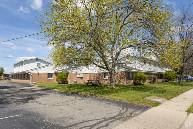 Community Entrance from E Bellows Street - Bellows Street Apartments