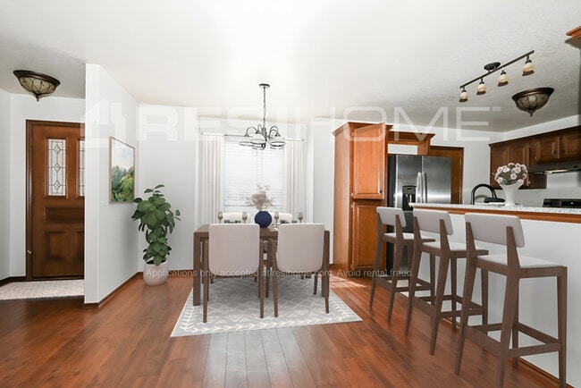 Building Photo - 3813 Crail Dr
