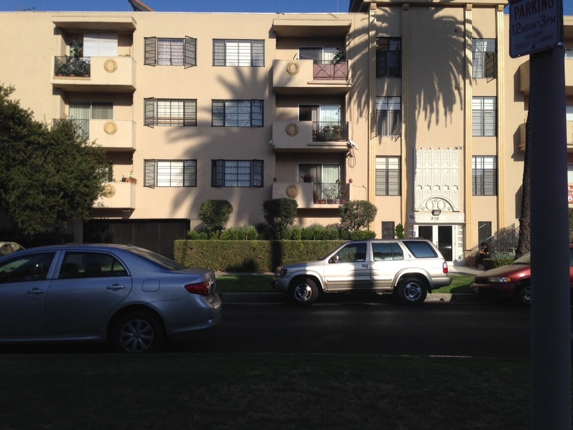 Primary Photo - 216 S Occidental Blvd