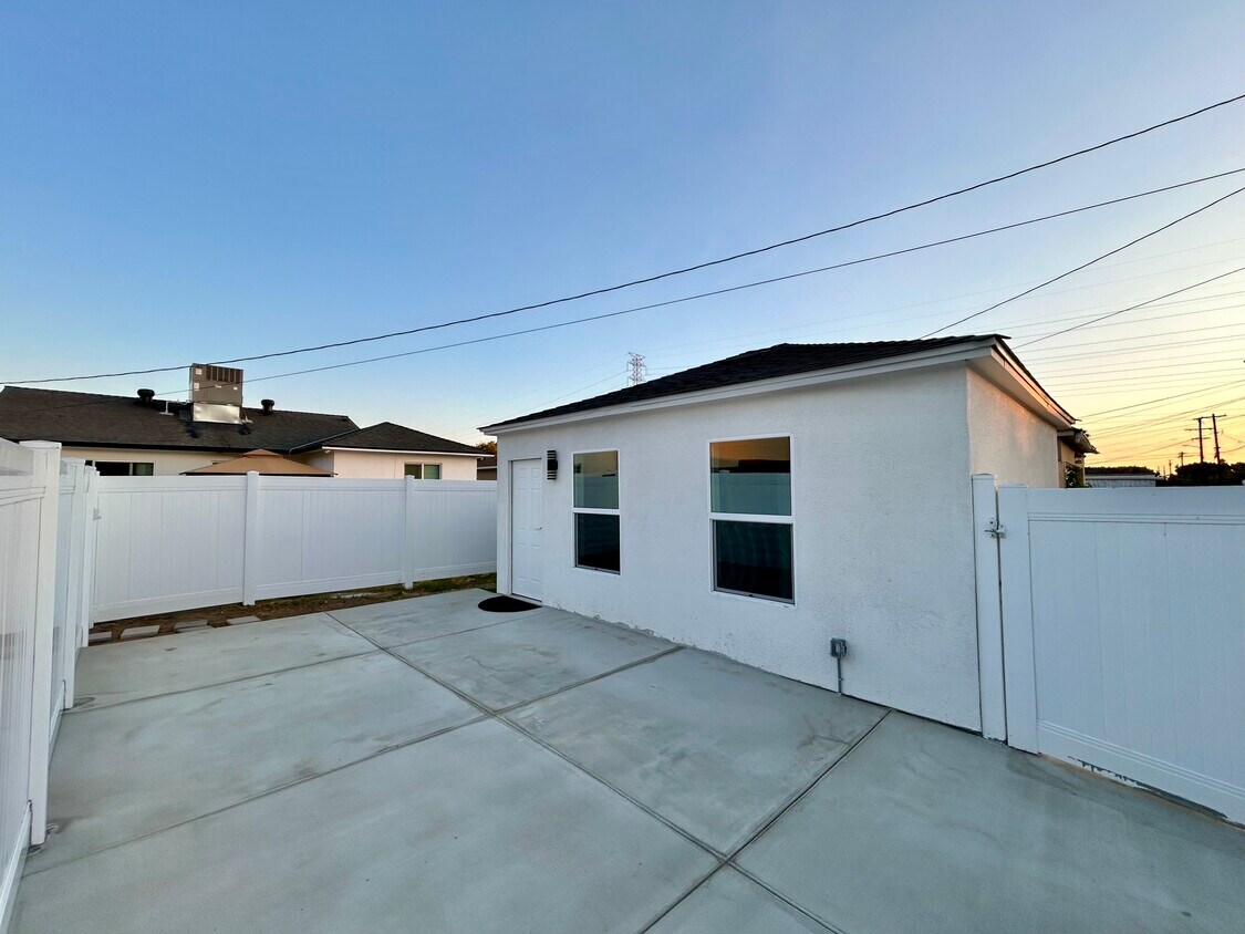 Foto principal - 13951 Garber St