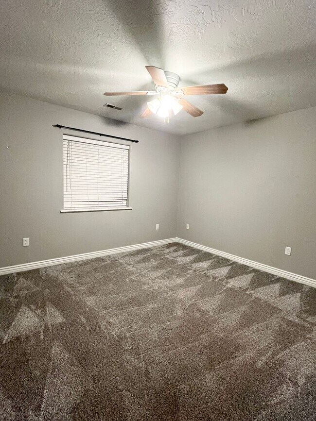 Foto del edificio - 510 Gwen Loop