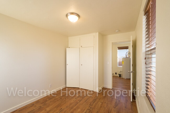 Building Photo - 808 W Alder St