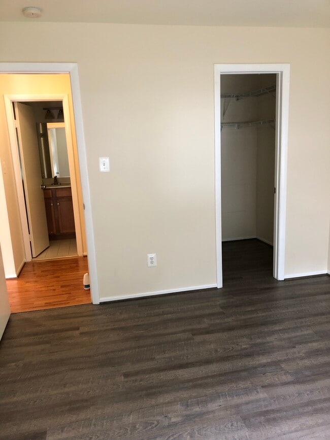 Building Photo - 11706 Olde English Dr