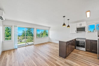 Living Room/Kitchen - Puget Sound Apartments