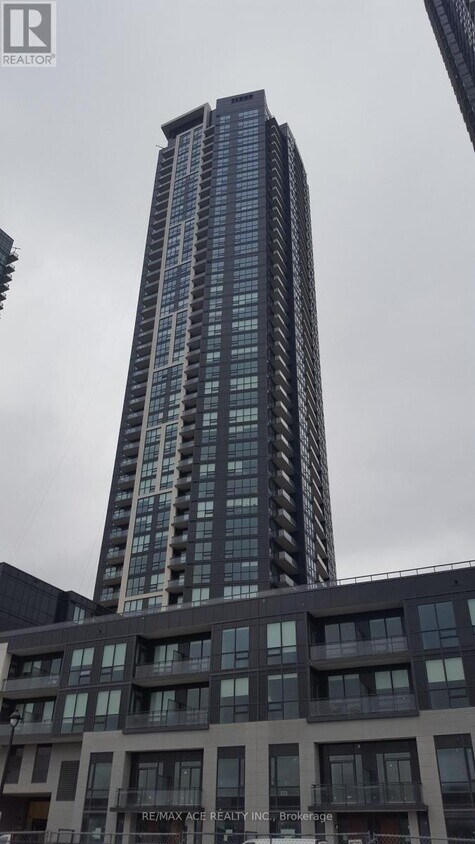 Photo principale - 510-510 Curran Place