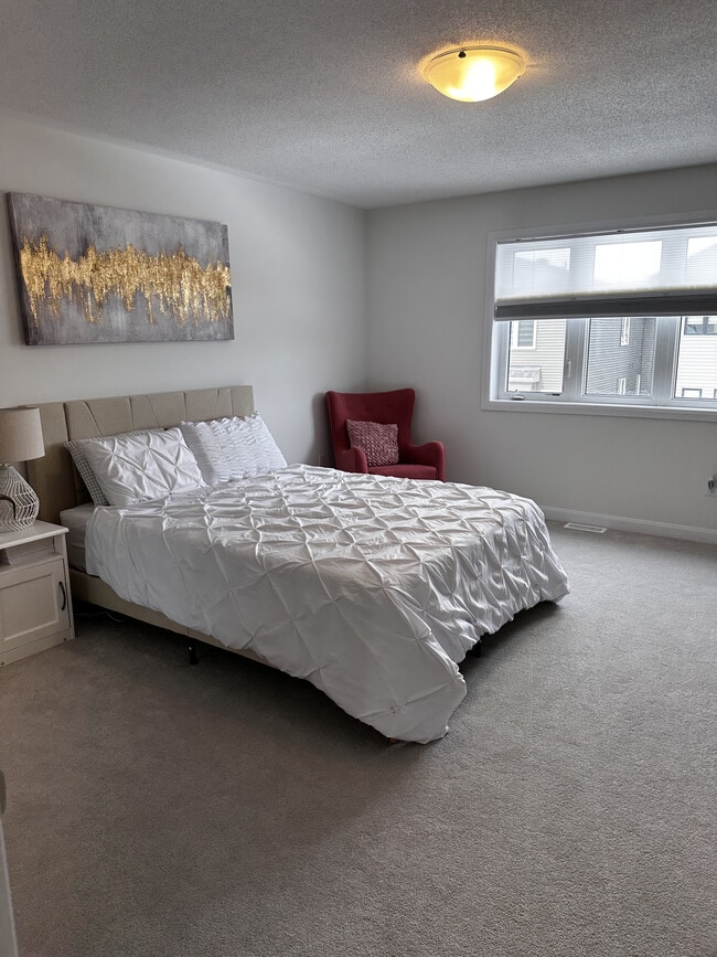 Master Bedroom - 939 Athenry Crt