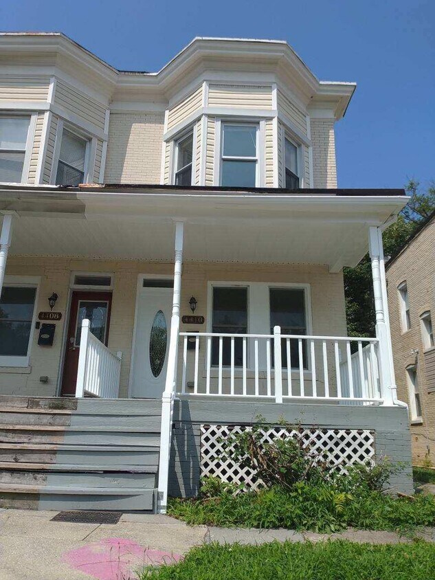 Primary Photo - 4410 Wrenwood Ave