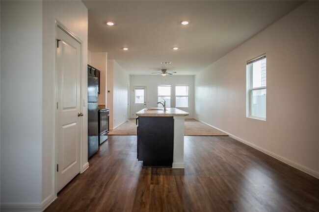 Foto del edificio - 237 Seneca Loop