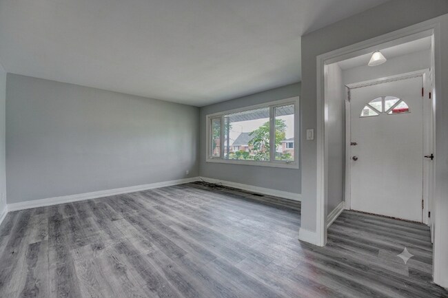 Building Photo - Stylish 3 Bedroom Apartment – All Utilities & Parking Included – $2,449/month