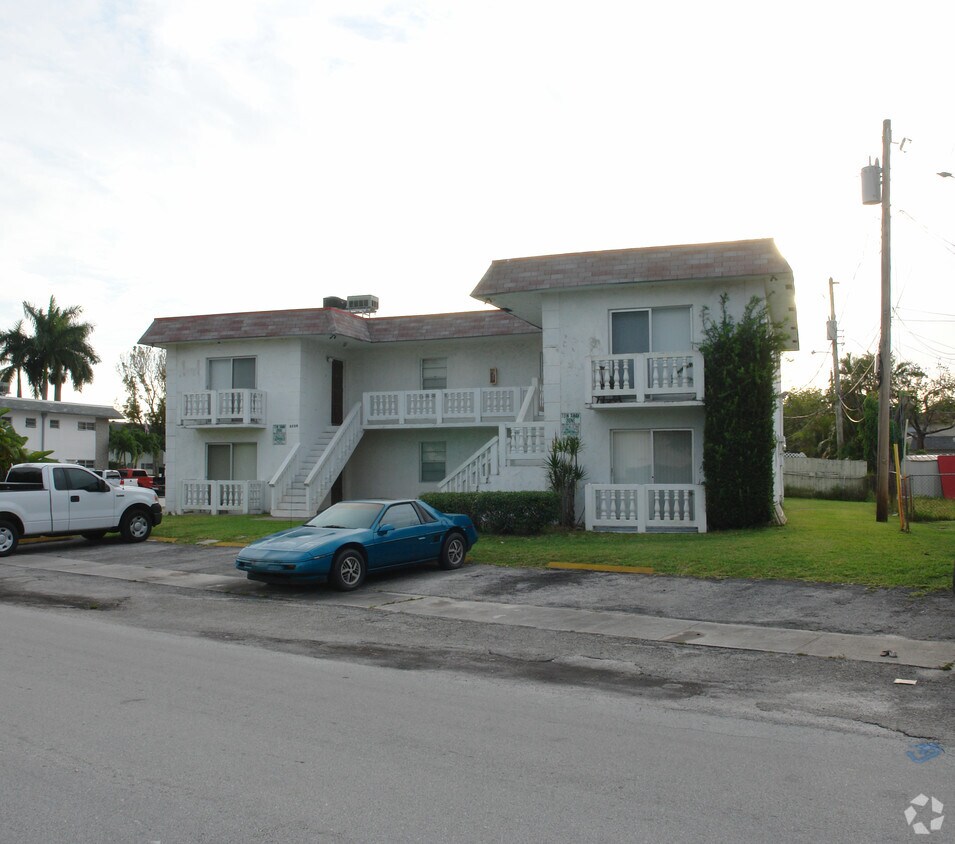 Foto del edificio - 3750 SW 63rd Ave