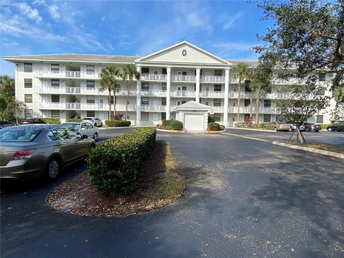 1717 Whitehall Dr Unit 401, Davie, FL 33324 Condo for Rent in Davie, FL