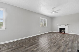 Building Photo - 375 S Chase Ave