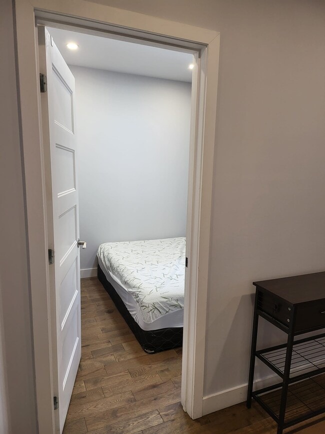 Building Photo - 3772 Rue De Bullion