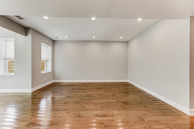 Foto del edificio - 1321 S Millard Ave