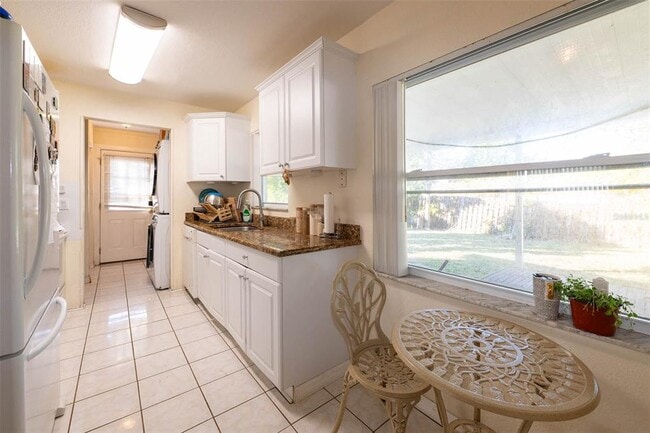 Foto del edificio - 9900 53rd St N