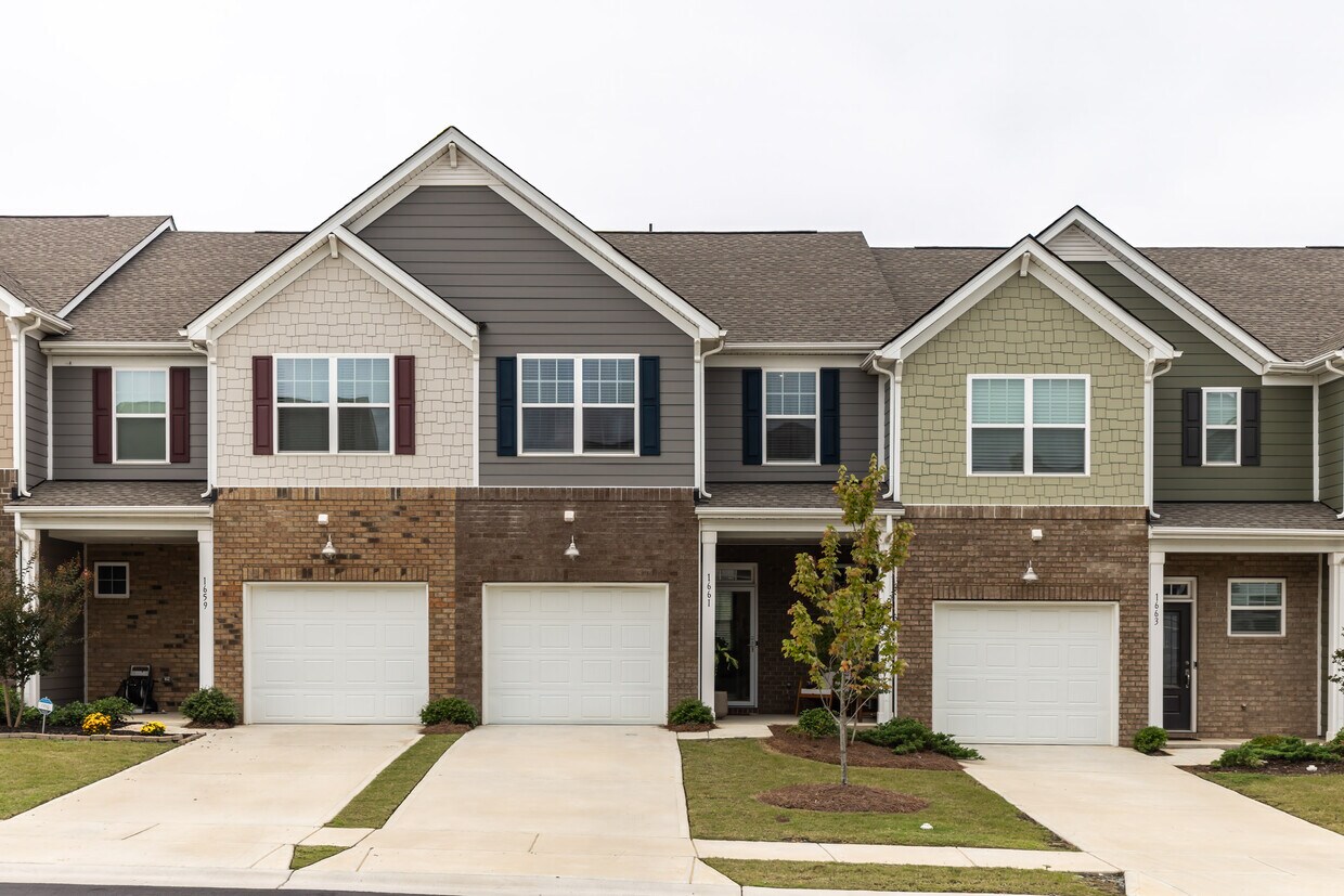 Foto principal - 1661 Corwin Bend Rd
