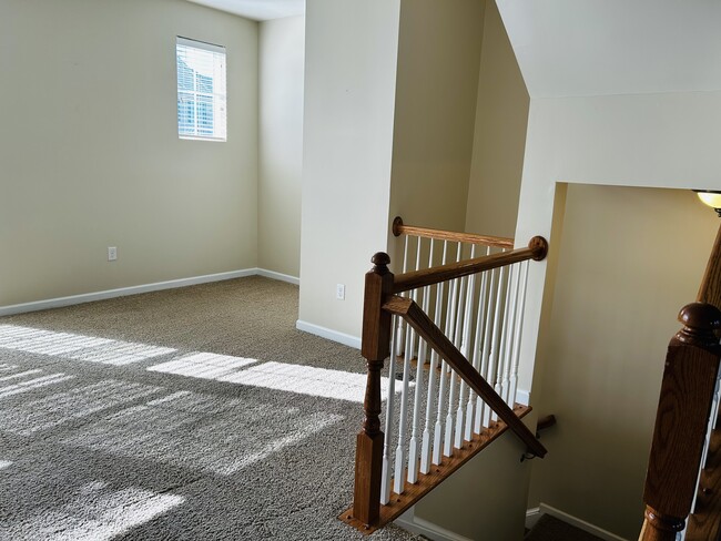 Living room - 317 Broadstone Dr