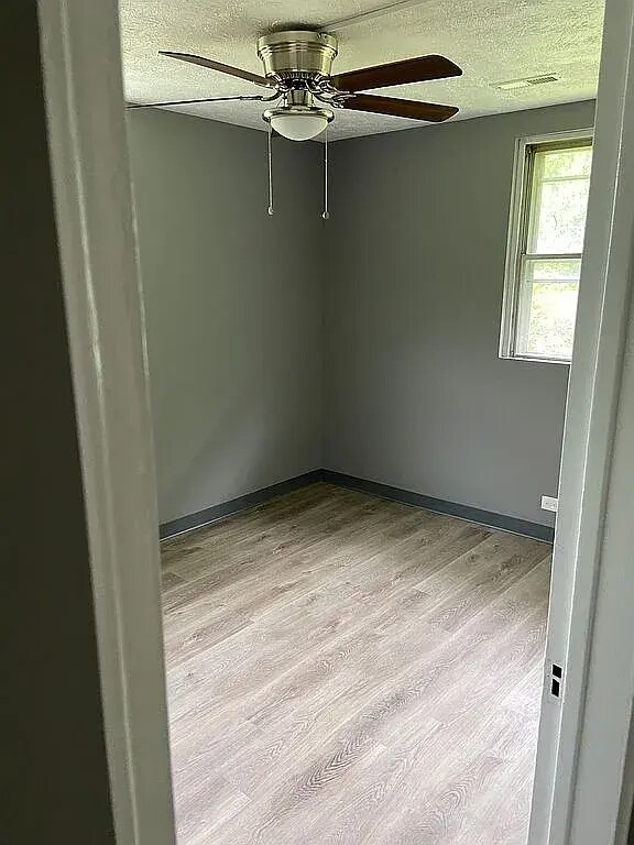 Foto del edificio - 111 Bennett Ln