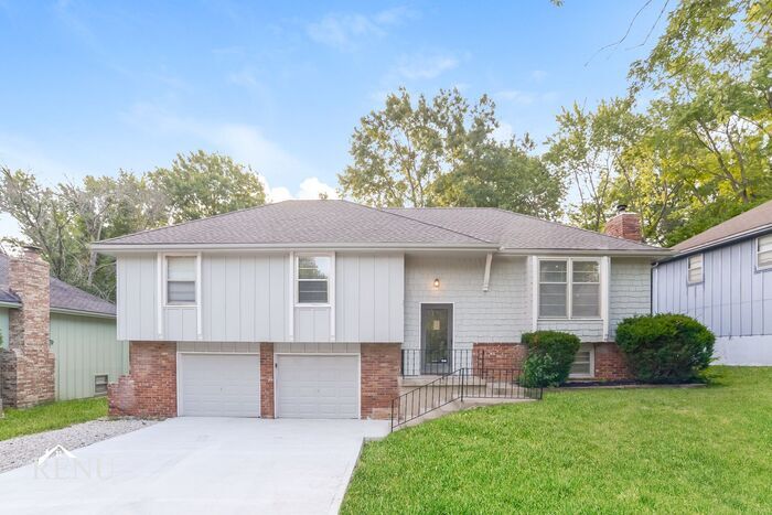 Foto principal - 8905 N Grand Ave