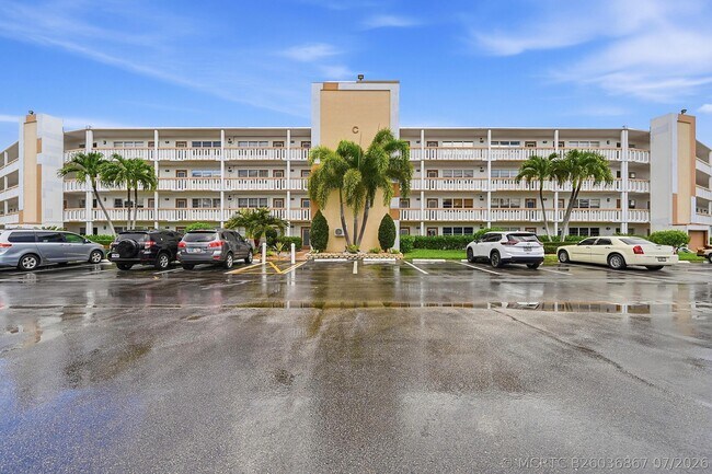 Foto del edificio - 1043 Cornwall C