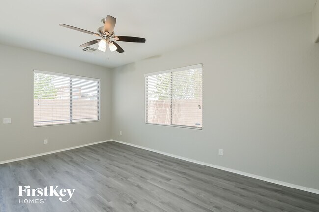Building Photo - 8932 Bandinella Ave