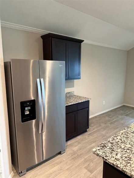Foto del edificio - 6807 Green Embers Ln
