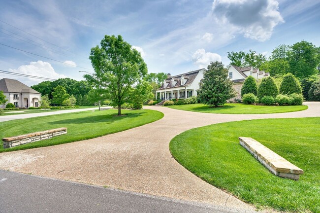 Building Photo - A timeless Cape Cod-style estate!