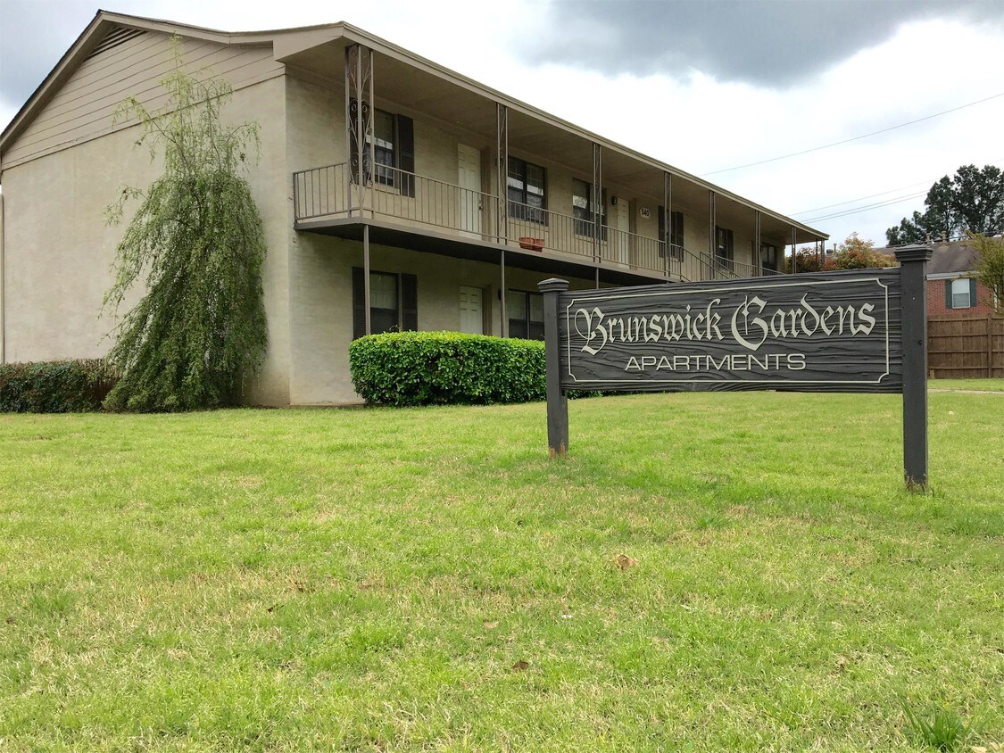 540 N Mendenhall Rd, Memphis, TN 38117 Apartment for Rent in Memphis