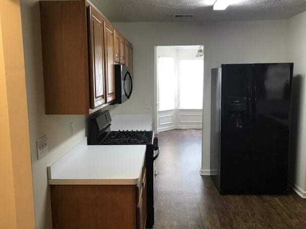 Building Photo - 1528 Milford Pl SW