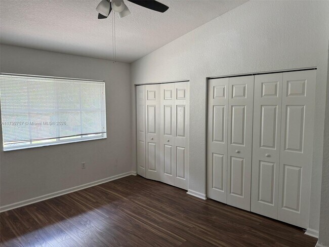 Foto del edificio - 2612 SW 83rd Terrace