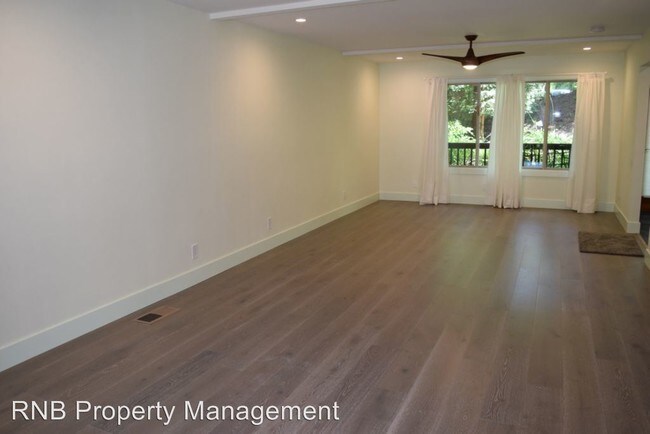 Building Photo - 3 br, 2.5 bath House - 7626 Southcliff Drive