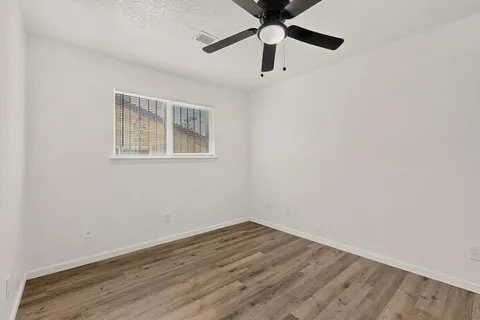 Foto del edificio - 12608 Copper Ave NE