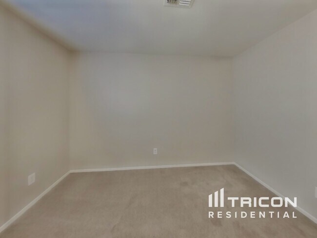 Foto del edificio - 1005 S Solomon