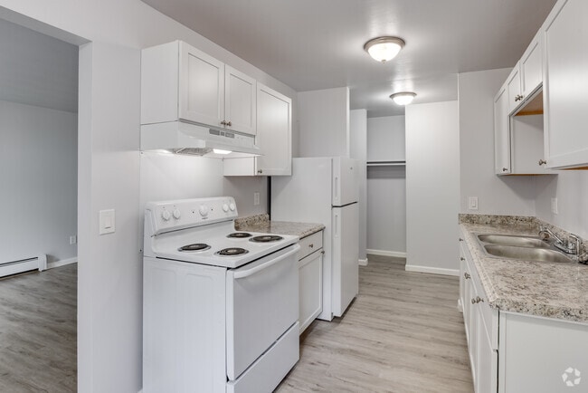 Interior Photo - Fred Louisa Flatz
