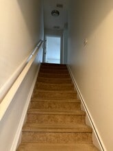 Building Photo - 865 Southern Creek Dr