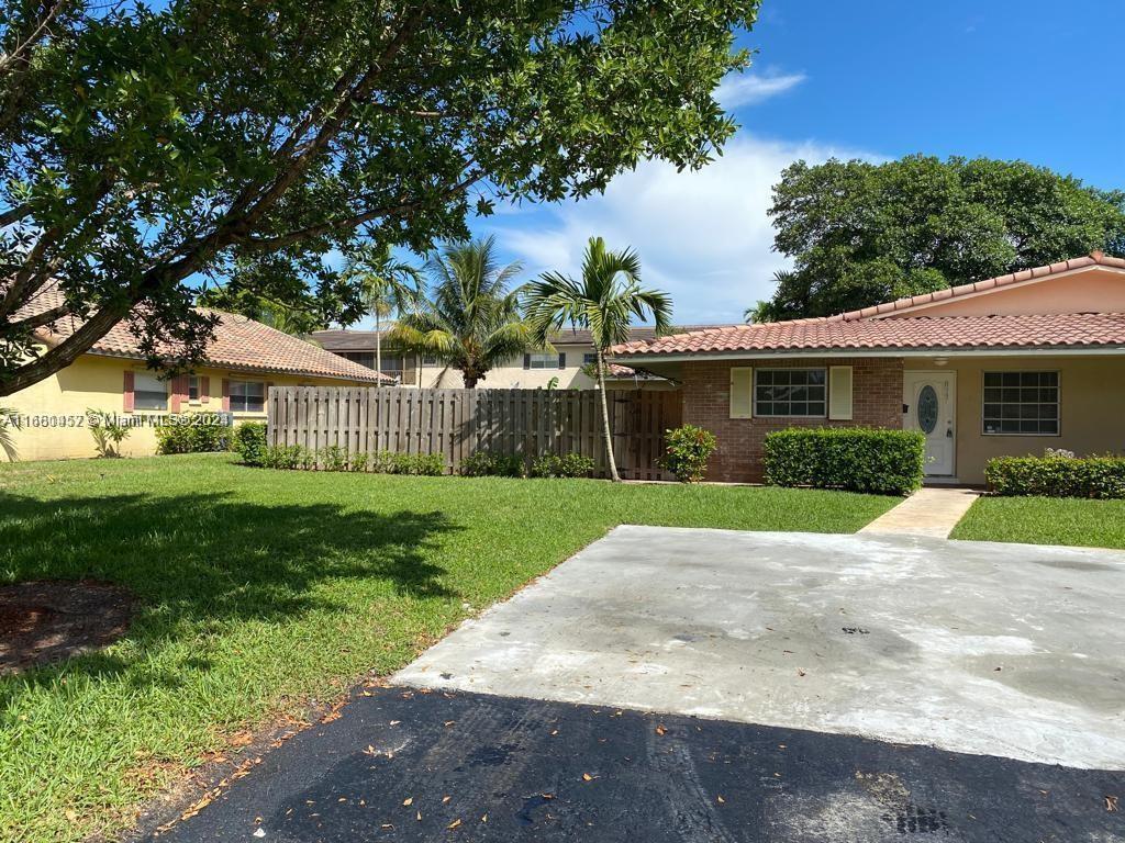 Foto principal - 8947 NW 33rd St