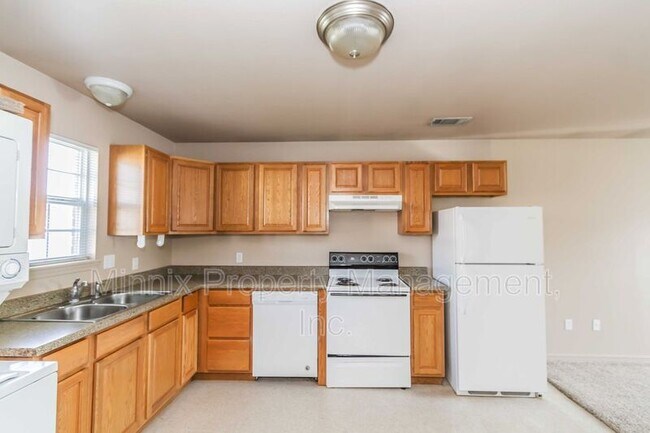Building Photo - 2805 Mable Dr