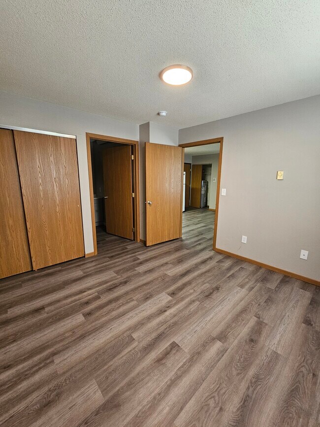 Foto del edificio - 8th & 8th Apartments