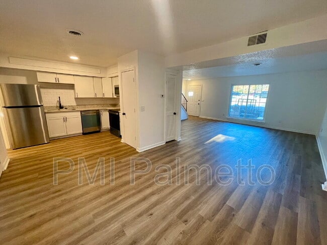 Building Photo - 1312 Cactus Ave